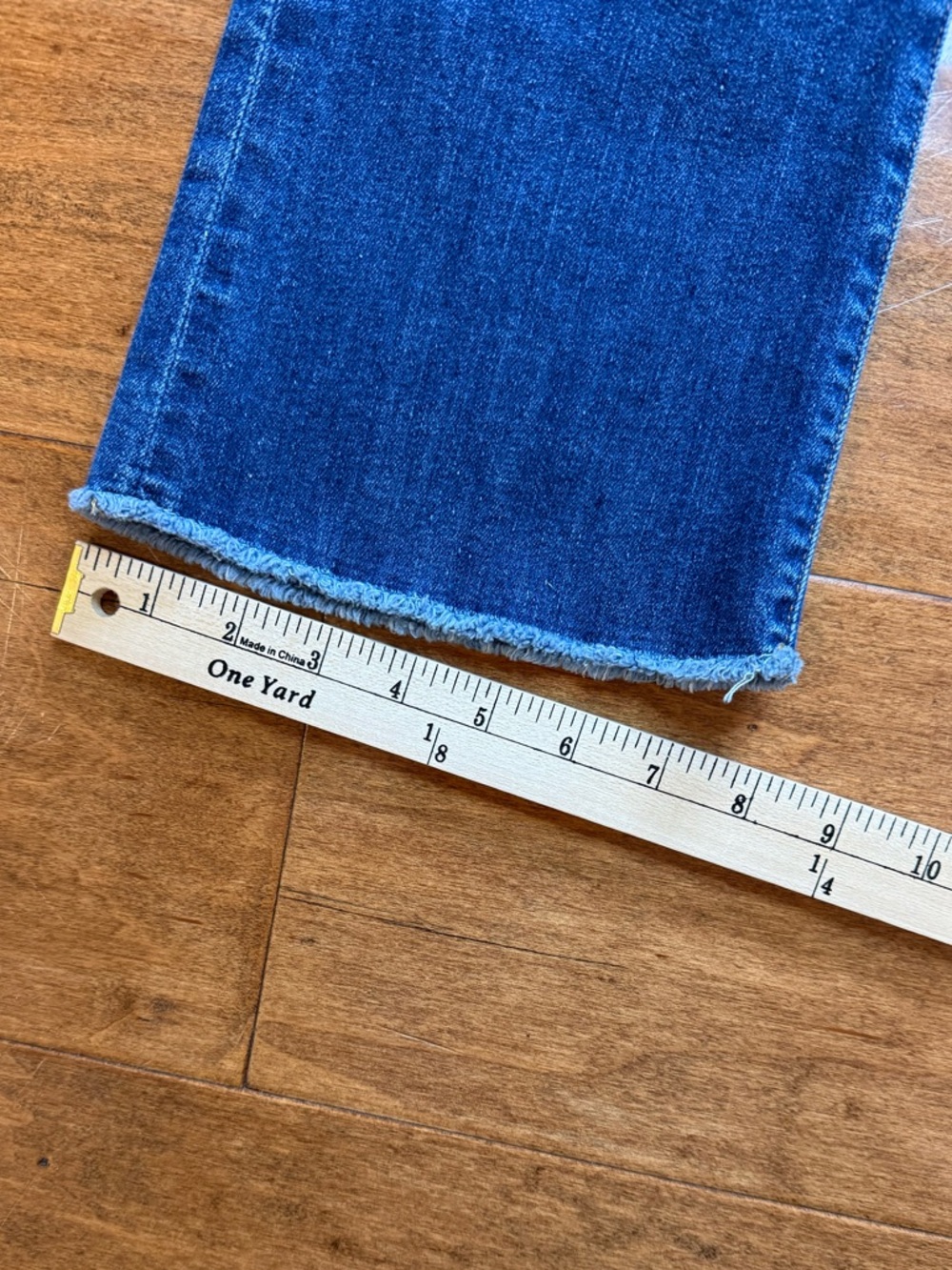 FRAME Le Crop Mini Boot Jeans Sz 26 Distressed Raw Hem Crop - Picture 6 of 8